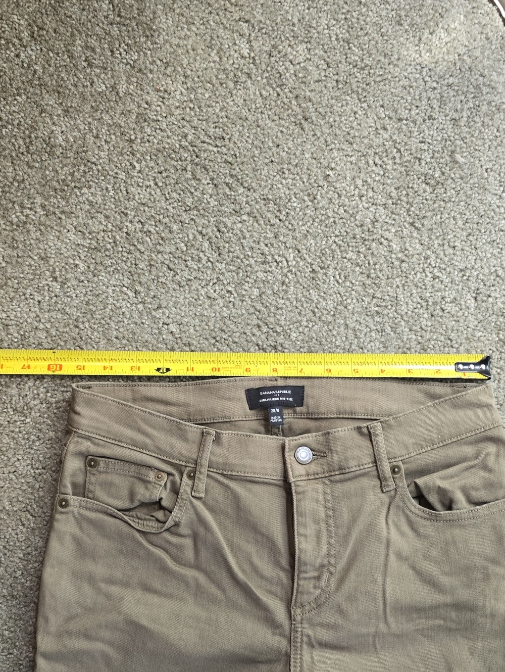Banana Republic Women’s Khaki Boyfriend Jeans - Picture 9 of 9